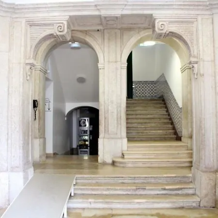Fanqueiros Apartment